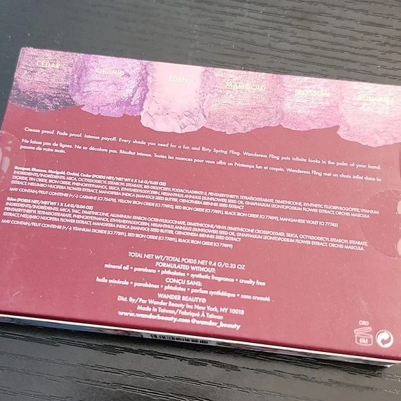 Wander Beauty Wanderess Fling Eyeshadow Palette - Gold, Purple, Brown Shades - Picture 3 of 9